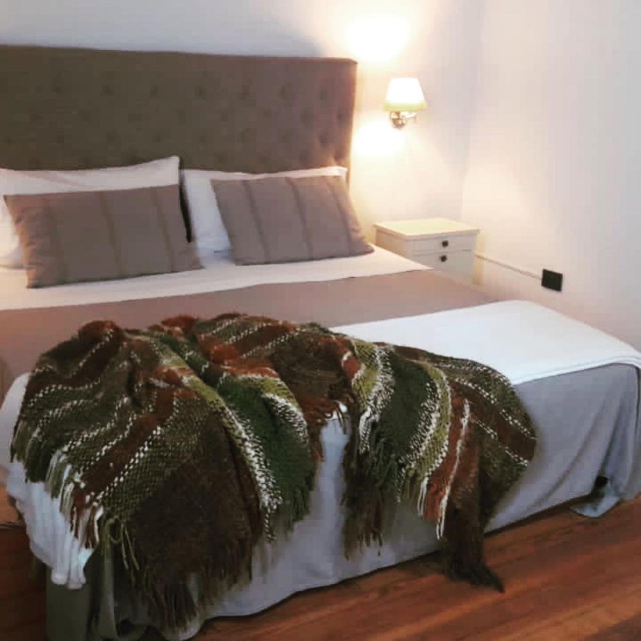 Las Glicinas Boutique Apartments Колония-дель-Сакраменто Экстерьер фото